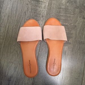 Treasure & Bond slide sandals